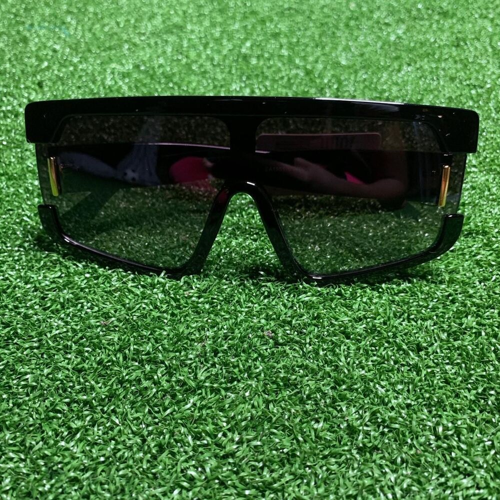 Women's Black Sunglasses